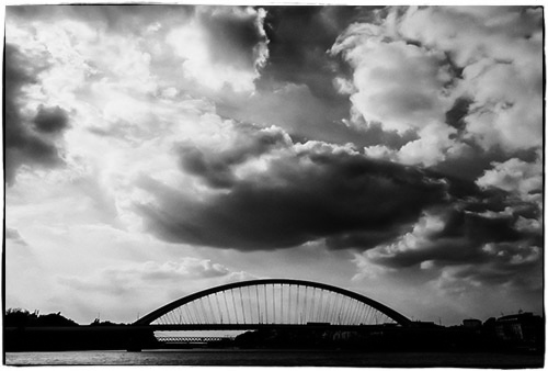 Wolken über der Donau